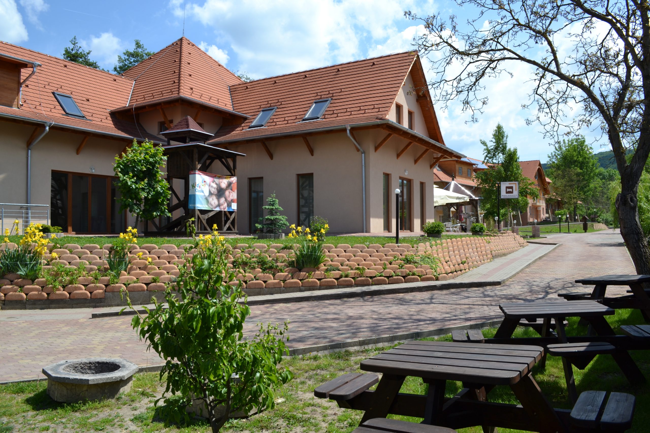 Malomkert Hotel, Étterem és Rendezvényközpont
